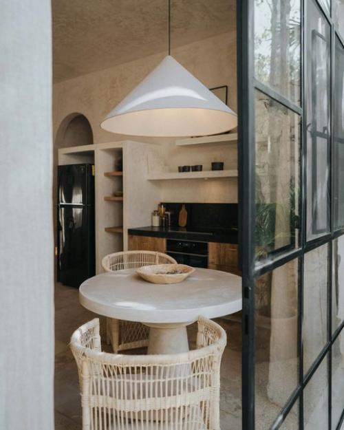 Красивая дизайнерская квартира, в которой используются светлые тона, натуральные материалы и скульптурные формы. 05