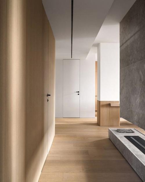 Интересно обыграны углы, цвет пола уютный, мебель мягкая оригинальная. 06