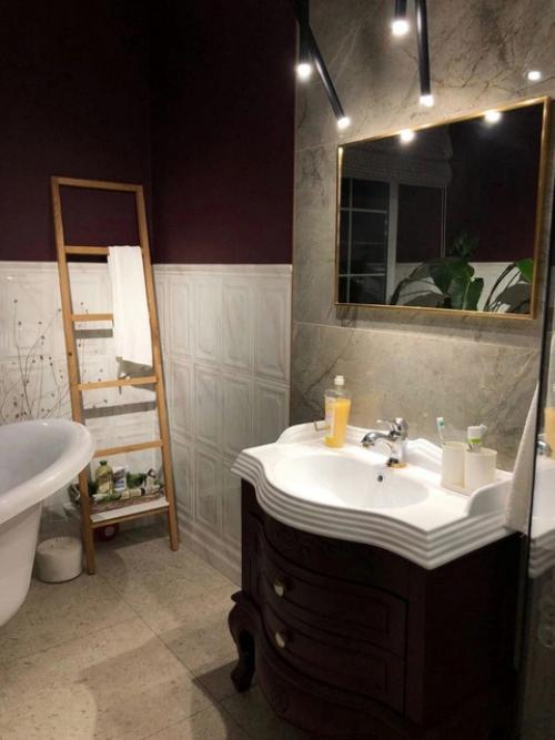 Полный хаос.  Но сочетание марсала с белым - всегда красиво. 05