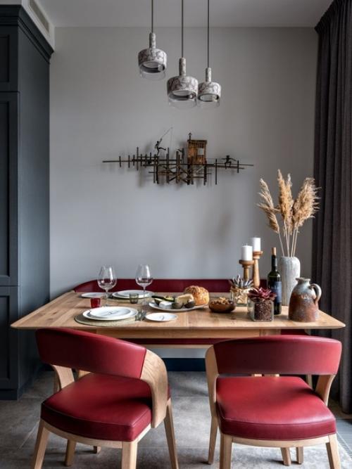 Многовато подсобок, на мой взгляд.