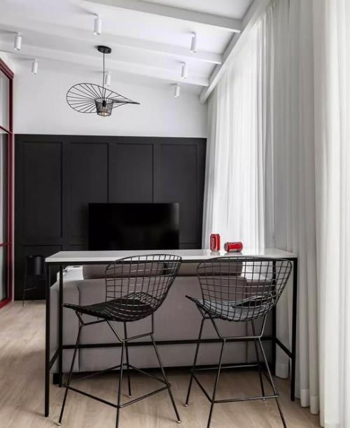 Яркий цвет кухни неожиданно приятен. 02