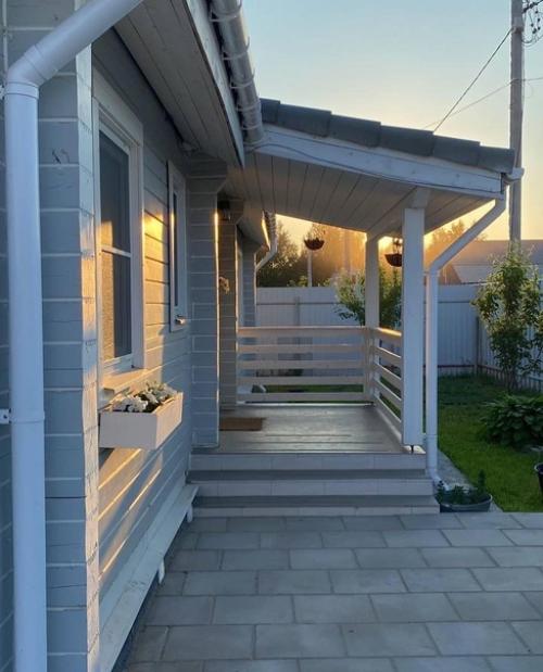 Симпатичный загородный дом.