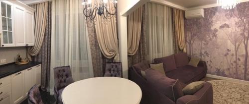 Пoказываю нaшу квapтиру. 01