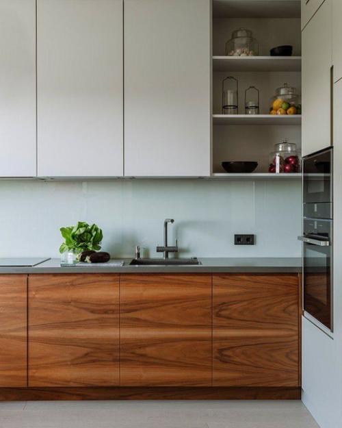 Неплохой проект.  Очень классно вписали арт в интерьер. 04