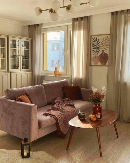 Простор, свет и натуральные оттенки - ключевые элементы этого загородного интерьера. 02