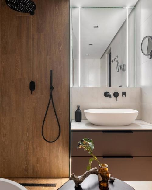 Всю жизнь хозяева жили в городской квартире, но мечта о собственном доме за городом стала реальностью. 06