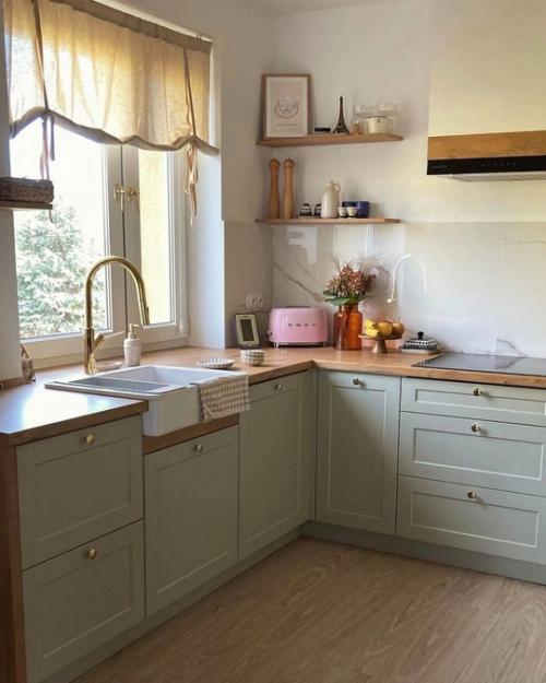 Простор, свет и натуральные оттенки - ключевые элементы этого загородного интерьера. 07