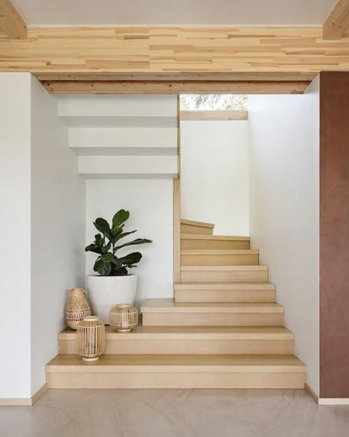 Практичный, функциональный, светлый - этот интерьер коттеджа доказывает: 06