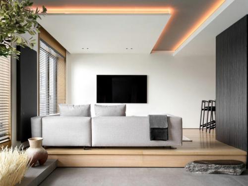 Сочетание серого и медного цветов на светлом фоне. 01