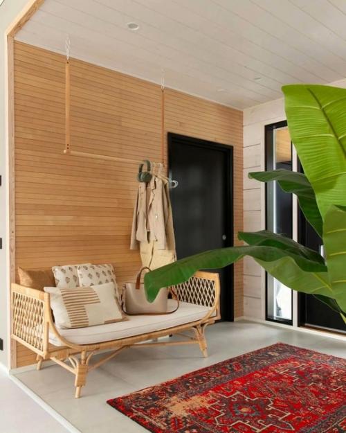 Современный, тёплый, с изюминкой интерьер загородного дома.