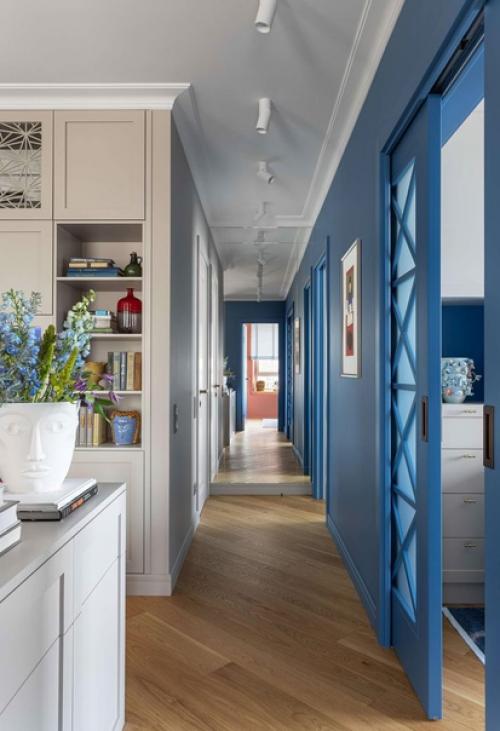 Интерьер, в котором главенствует синий цвет. 06