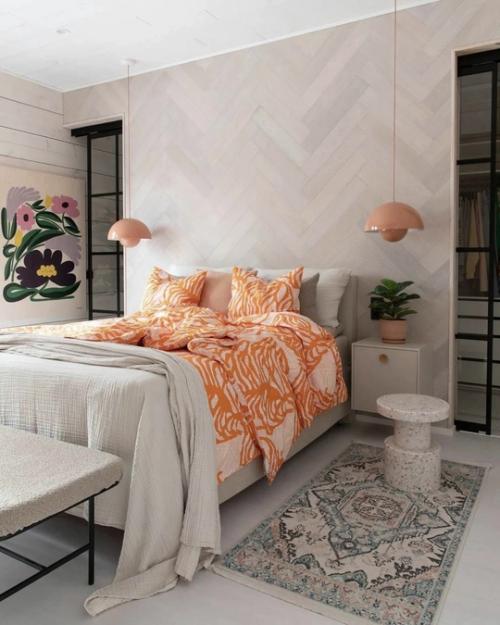 Современный, тёплый, с изюминкой интерьер загородного дома. 07