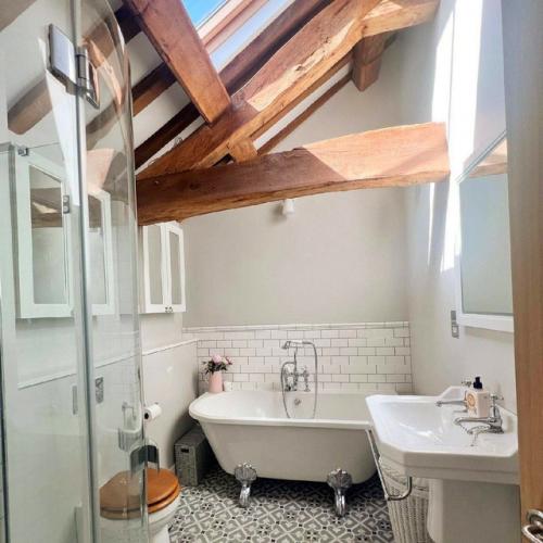 Мне очень нравится. 06