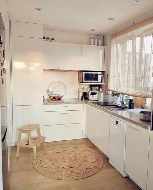 Очаровательная светлая кухня. 03