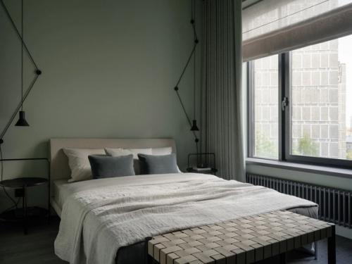 Уютный интерьер, окутывающий своих владельцев мягкими серо-зелеными тонами. 03