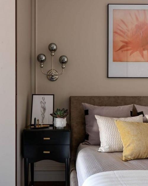 Интерьер квартиры с интересной мебелью и декором. 05