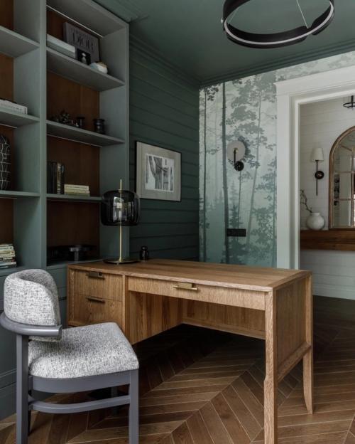 Этот дом расположен в живописном месте - вдали от городской суеты, среди зелени и тишины. 03