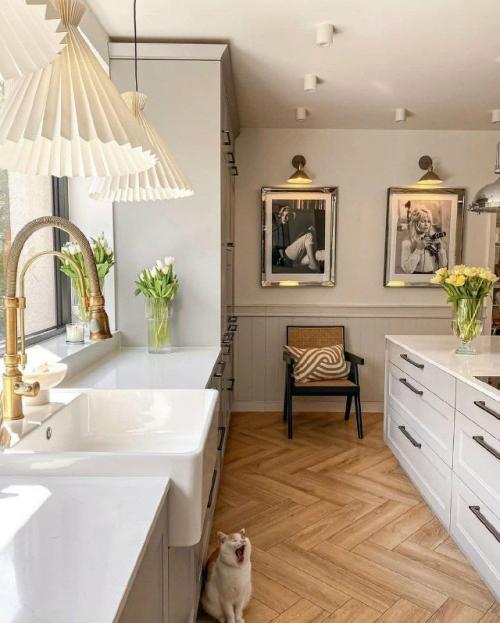 Уютная кухня в скандинавском стиле - это пространство, где комфорт сочетается с функциональностью и эстетикой. 02