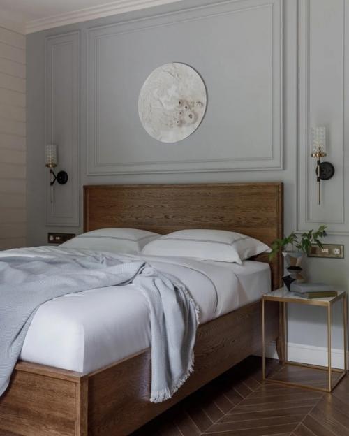 Этот дом расположен в живописном месте - вдали от городской суеты, среди зелени и тишины. 06