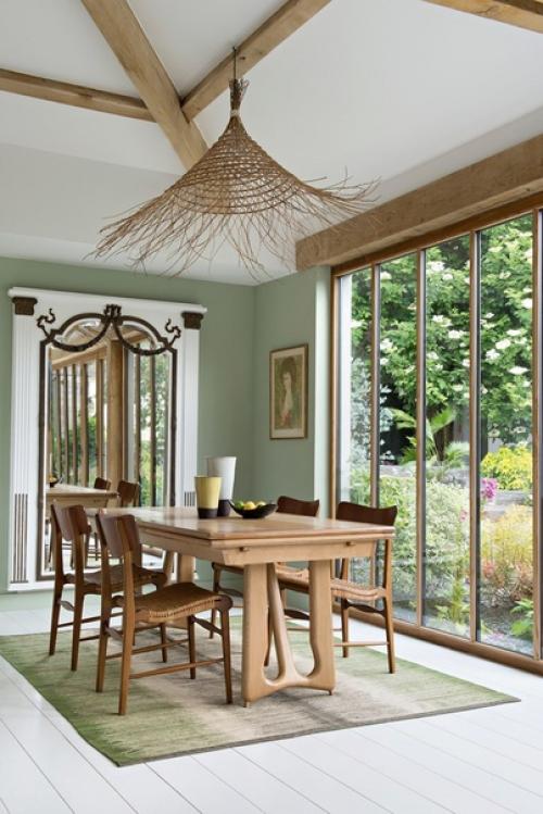 Спокойные интерьер и необычные акцентные стены. 02