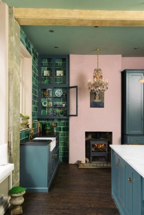 Малахитовая кухня!  Мы хотим услышать ваше мнение о таком цвете на кухне! 04