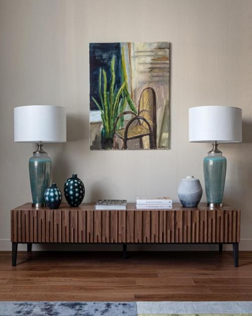 Очень необычное сочетания цветов, фактур, форм, но мне нравится как всё смотрится вместе. 04