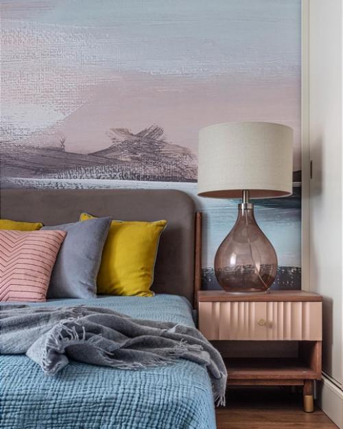 Очень необычное сочетания цветов, фактур, форм, но мне нравится как всё смотрится вместе. 06