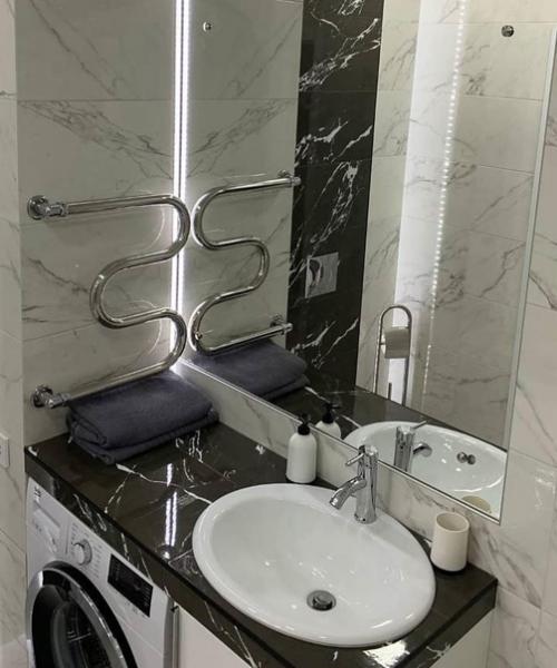 Серый цвет стильно смотрится, но жить в сером - на любителя. 07