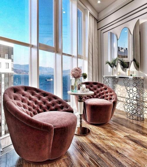 Хотели бы встречать рассветы и провожать закаты на таком панорамном балконе?