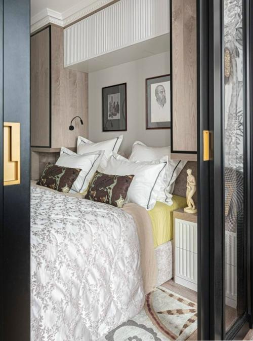 Необычный дизайн квартиры - это смелый и продуманный интерьер, созданный для настоящих ценителей искусства и нестандартных решений. 03