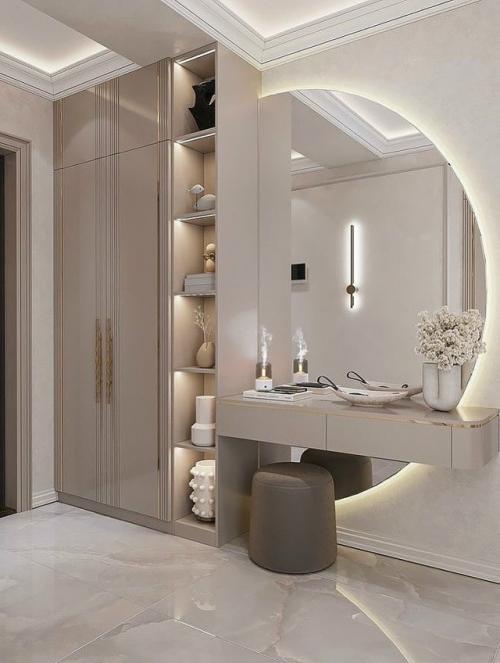 Коллекция разных прихожих, объединённых современным стилем, мягкой эстетикой и вниманием к деталям.  