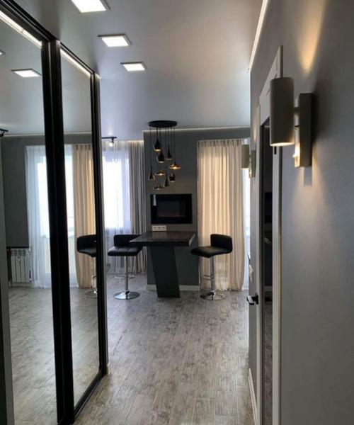 Серый цвет стильно смотрится, но жить в сером - на любителя. 04