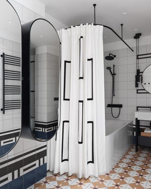 Эстетика европейских арт - галерей органично вписалась в контекст московской Сталинки. 05