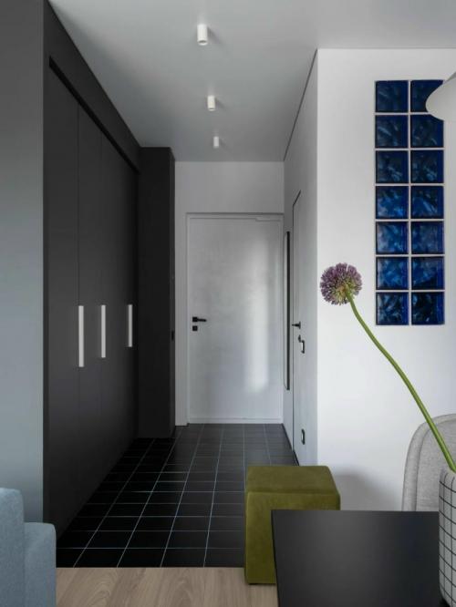 Этот проект - квартира для студентки консерватории, где каждая деталь продумана под компактное пространство и активный образ жизни. 05