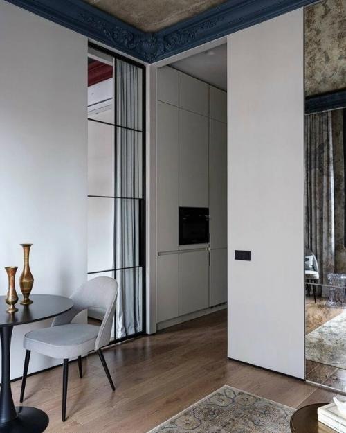 Эта квартира доказывает, что даже на небольшой площади можно создать стильное и комфортное пространство. 01