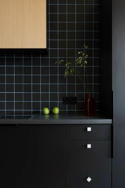 Этот проект - квартира для студентки консерватории, где каждая деталь продумана под компактное пространство и активный образ жизни. 04