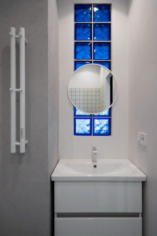 Этот проект - квартира для студентки консерватории, где каждая деталь продумана под компактное пространство и активный образ жизни. 02