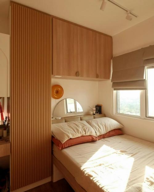 Эта небольшая квартира - наглядный пример того, как даже компактное пространство может стать уютным домом для большой семьи. 07