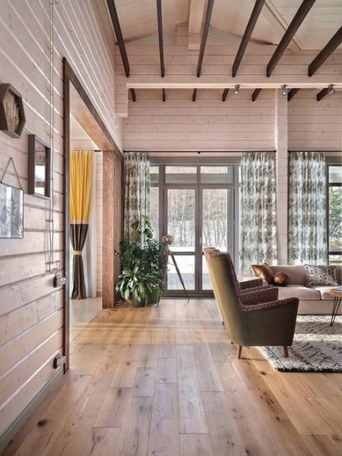 Интерьер одноэтажного деревянного дома. 03