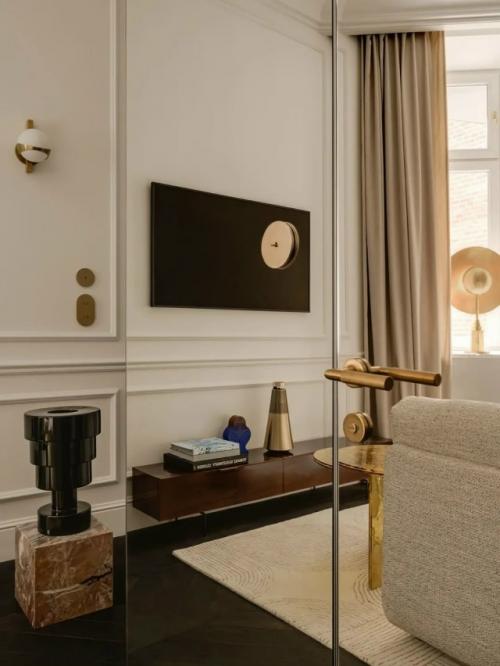 Эта квартира - пример того, как даже небольшое пространство может выглядеть стильно, уютно и дорого. 09