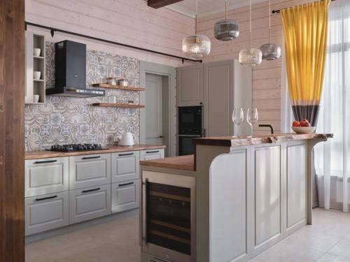 Интерьер одноэтажного деревянного дома. 01