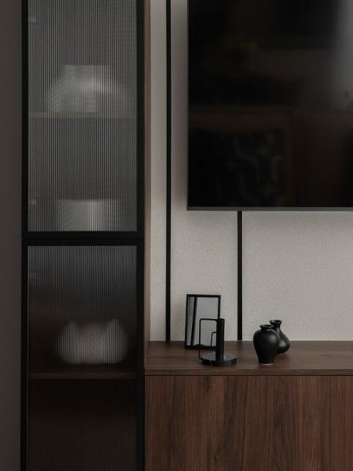 Эта уютная евродвушка - пример того, как даже компактное пространство может стать по-настоящему комфортным и стильным. 08