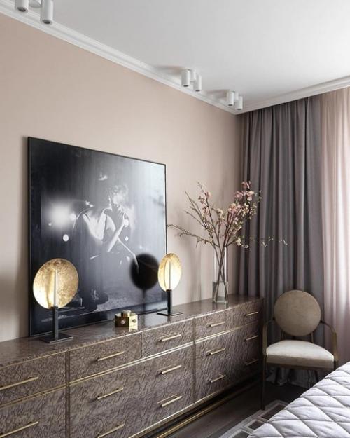 Очень хорошая спальня! 01