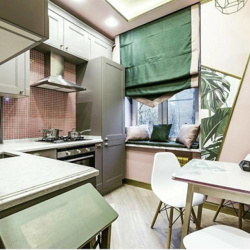 Воу.  Посмотрите какое нестандартное оформление в маленькой кухне! 02