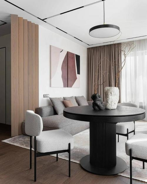 Квартира в спокойной бежевой гамме стала уютным и гармоничным пространством для молодой семьи. 03