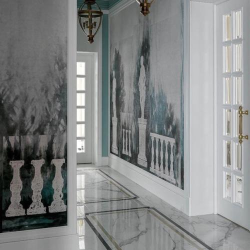 Классический интерьер дома, который соединил в себе роскошные детали, идеальную выверенность пропорций, гармонию форм. 04