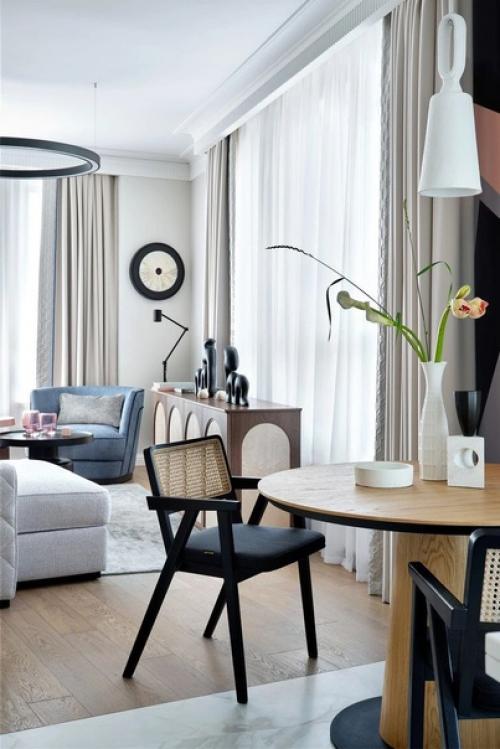 Современная квартира с необычной планировкой в Москве. 01