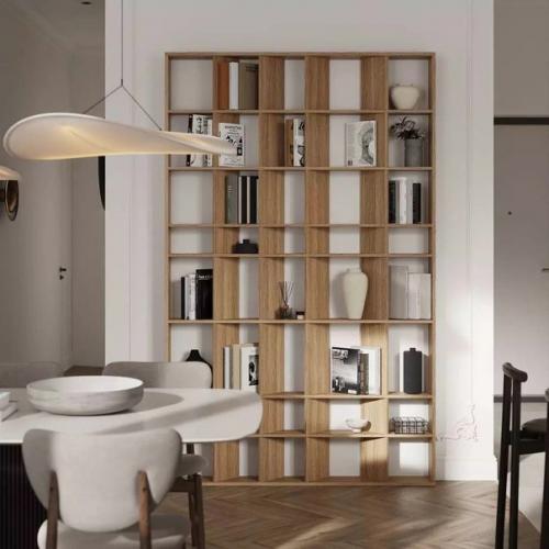 Деревянные элементы делают интерьер ближе к природе, а оригинальность их использования подчеркивает профессионализм дизайнера. 05