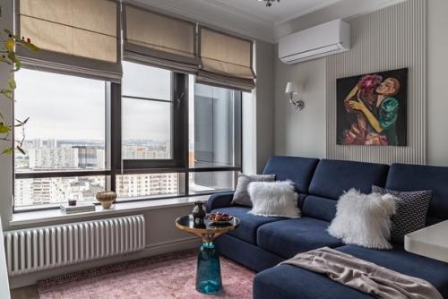 Трехкомнатная квартира в спокойных светлых тонах.