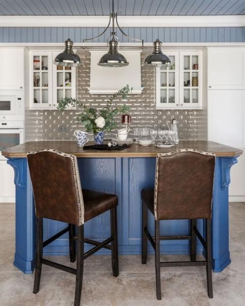 Дом в стиле Фьюжн и с голубыми акцентами. 05